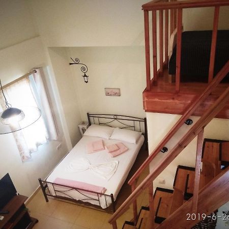 Deili Studio Loft กาลามาตา ภายนอก รูปภาพ